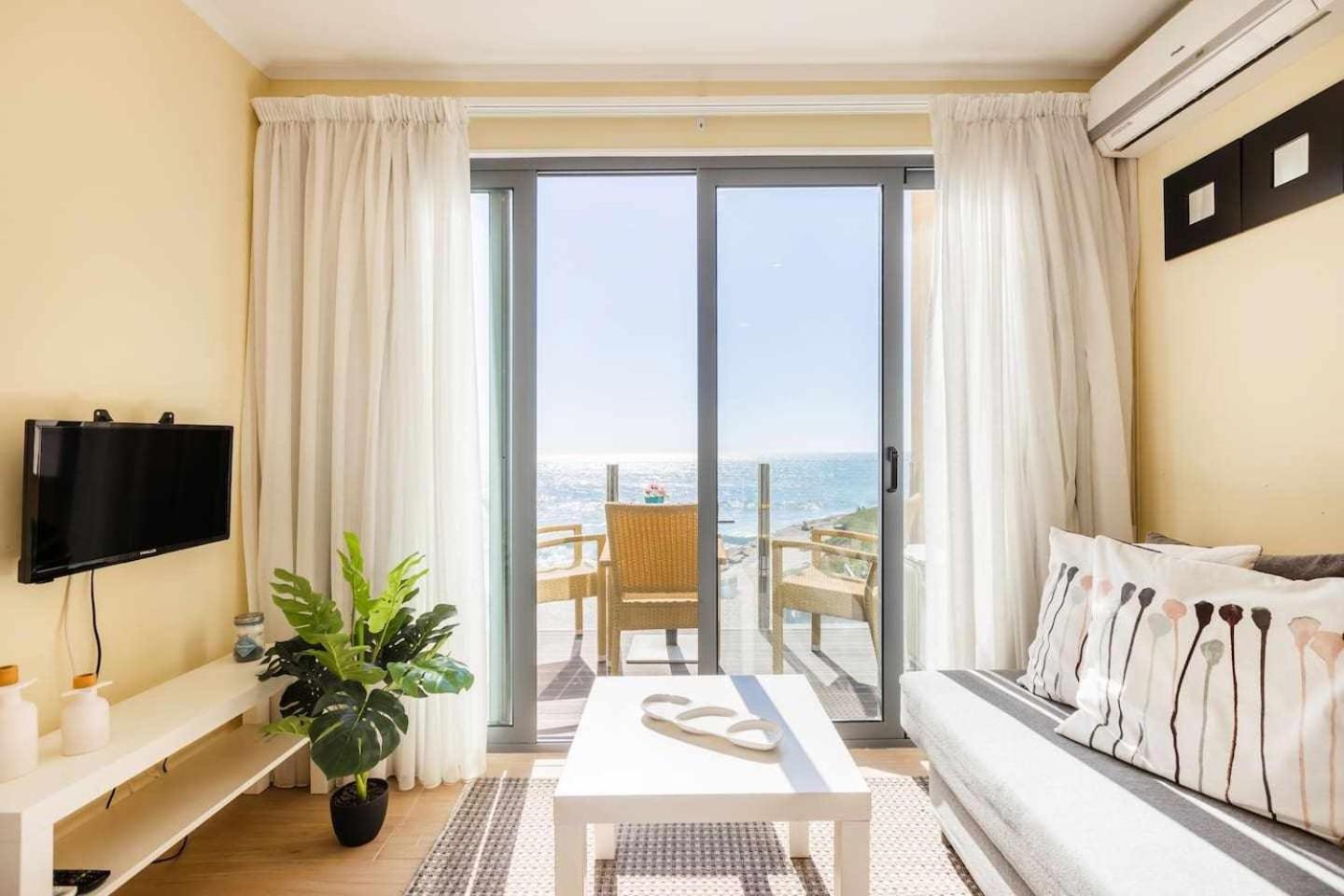 Vista Mare Beach Apartments By Destiny Houses Cortegaça Exterior foto